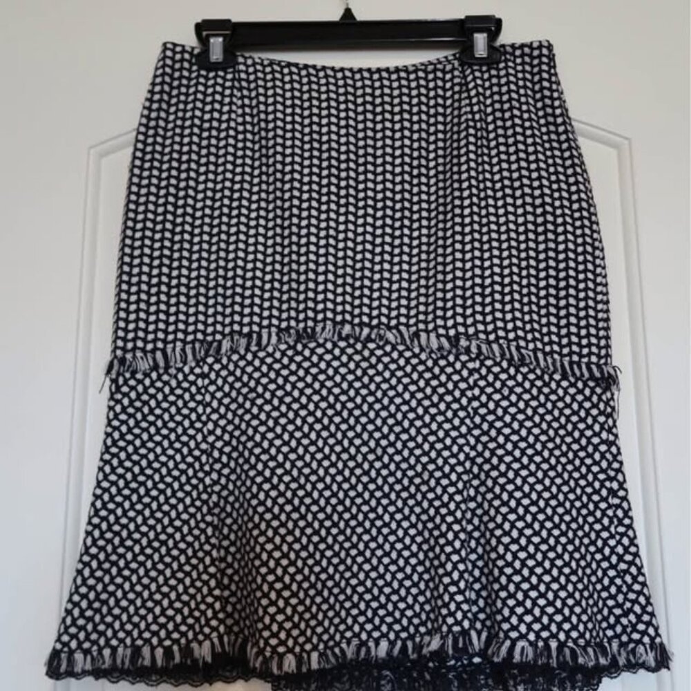 White House Black Market Lined Wool Skirt with Fringed Detail, Sz 6